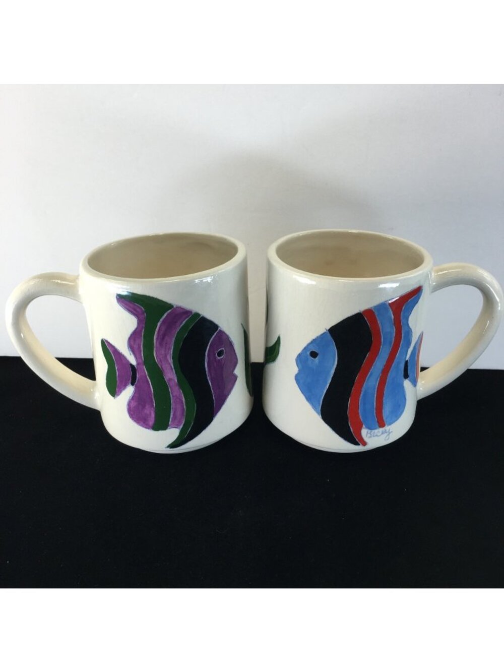 Vtg Painted Tropical Fish Coffee Tea Mugs Ceramics Signed by Linda & Becky 2pcs